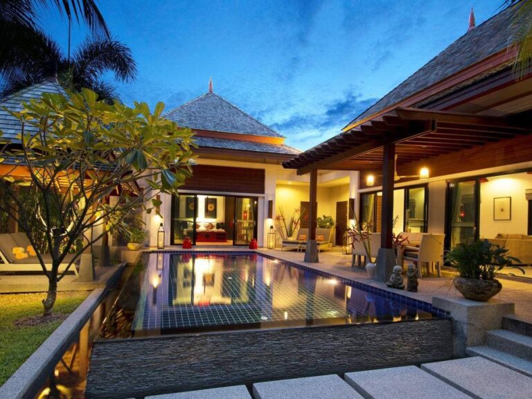 Pool Villa Phuket 2022, a crowded trip